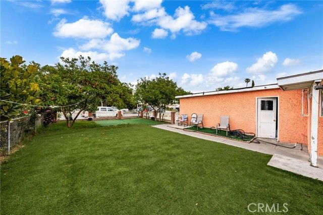 526 Nottingham Avenue, Santa Ana, CA 92703