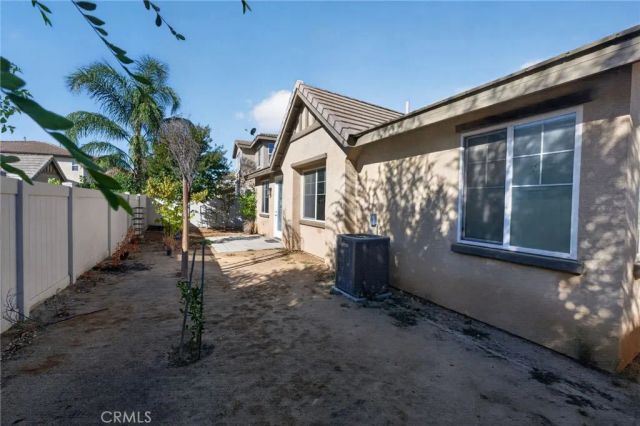 868 White Pepper, Hemet, CA 92545