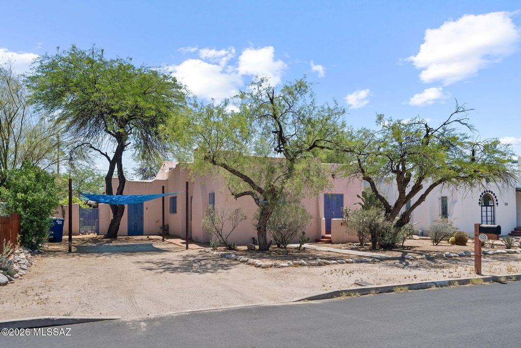 Image 1 of property listing at 1424 E Lester Street, Tucson, AZ 85719