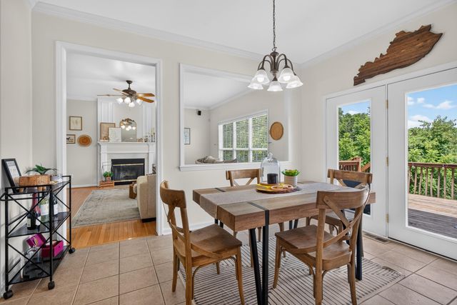 501 Alderbrook Way, Lexington, KY 40515