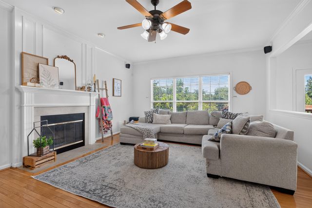 501 Alderbrook Way, Lexington, KY 40515