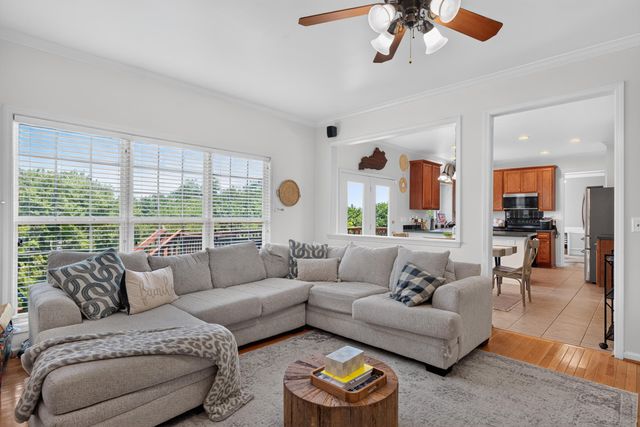 501 Alderbrook Way, Lexington, KY 40515