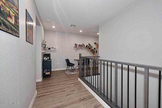 1823 E Chelsea Lane 102, Gilbert, AZ 85295