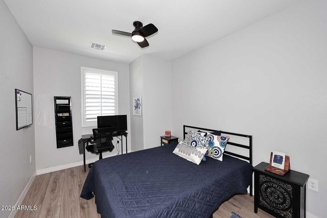 1823 E Chelsea Lane 102, Gilbert, AZ 85295