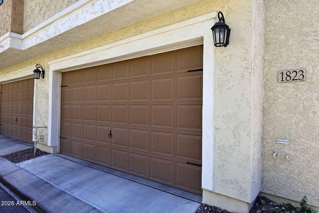 1823 E Chelsea Lane 102, Gilbert, AZ 85295
