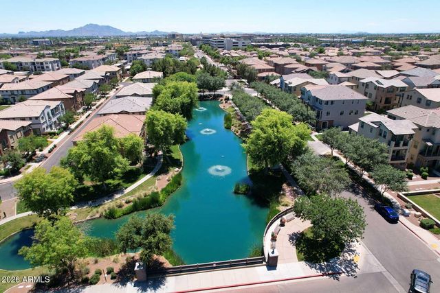 1823 E Chelsea Lane 102, Gilbert, AZ 85295