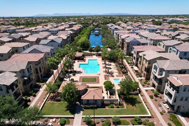 1823 E Chelsea Lane 102, Gilbert, AZ 85295