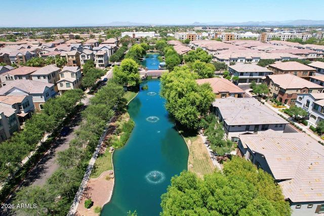1823 E Chelsea Lane 102, Gilbert, AZ 85295