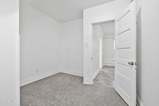 245 E Delaware Avenue, Toledo, OH 43608