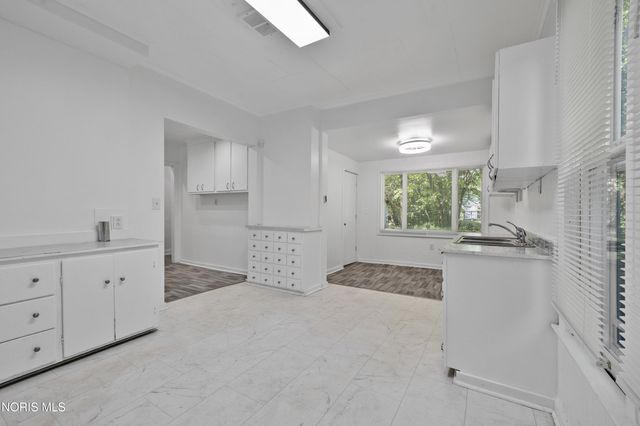 245 E Delaware Avenue, Toledo, OH 43608