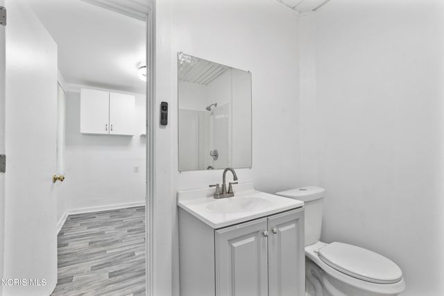 245 E Delaware Avenue, Toledo, OH 43608