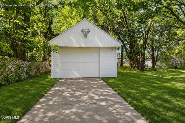 245 E Delaware Avenue, Toledo, OH 43608
