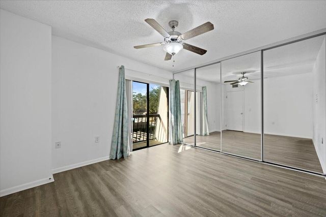 625 6th Terrace, Palm Beach Gardens, FL 33418