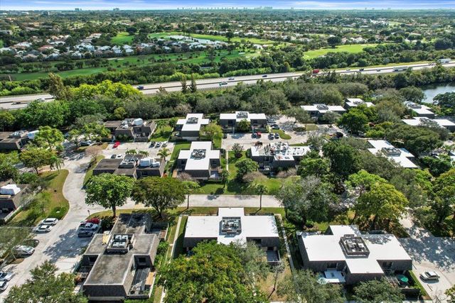 625 6th Terrace, Palm Beach Gardens, FL 33418