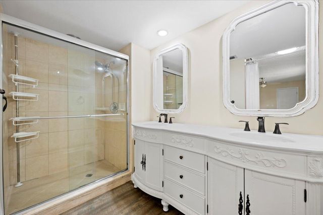 625 6th Terrace, Palm Beach Gardens, FL 33418