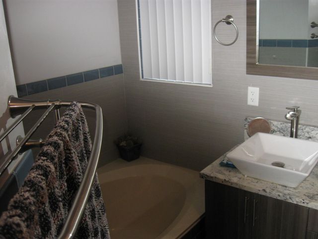 10232 SW 16th Court, Pembroke Pines, FL 33025