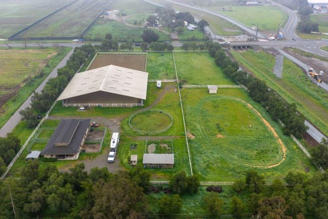 13575 Mammini Court, San Martin, CA 95046