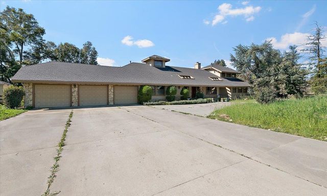 13575 Mammini Court, San Martin, CA 95046