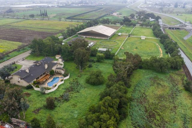 13575 Mammini Court, San Martin, CA 95046