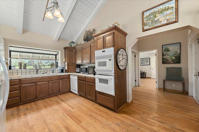 13575 Mammini Court, San Martin, CA 95046