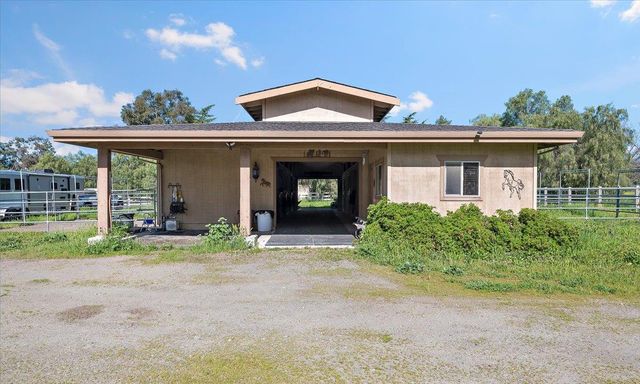 13575 Mammini Court, San Martin, CA 95046