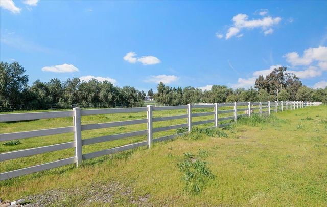 13575 Mammini Court, San Martin, CA 95046