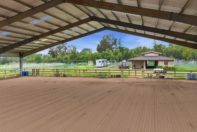 13575 Mammini Court, San Martin, CA 95046