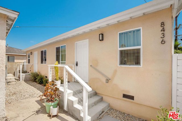 8430 Wiley Post Avenue, Los Angeles, CA 90045