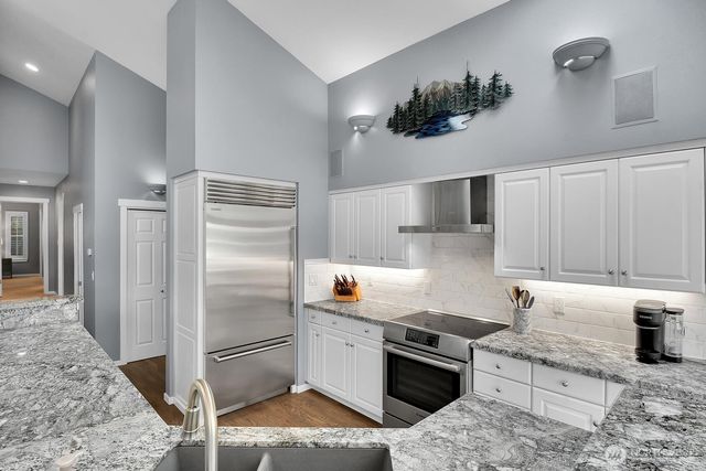 15105 W Lake Goodwin Road, Stanwood, WA 98292