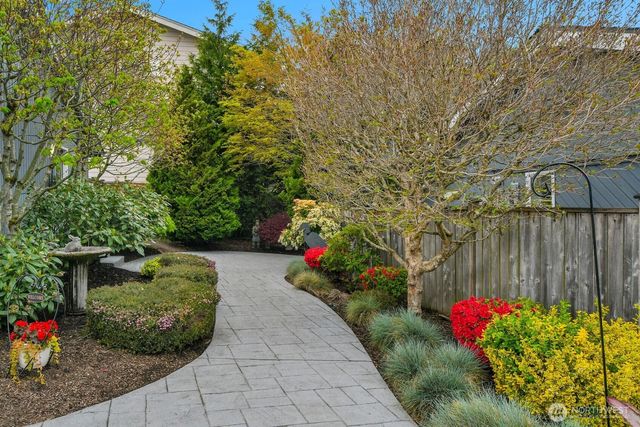 15105 W Lake Goodwin Road, Stanwood, WA 98292