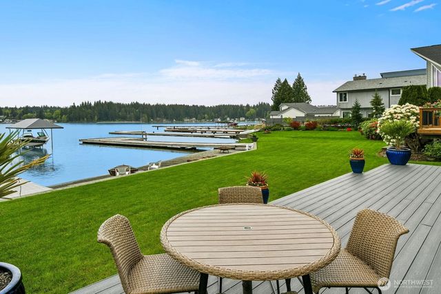 15105 W Lake Goodwin Road, Stanwood, WA 98292