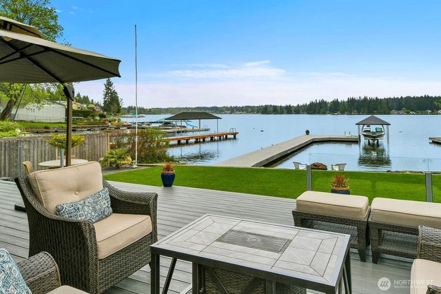 15105 W Lake Goodwin Road, Stanwood, WA 98292
