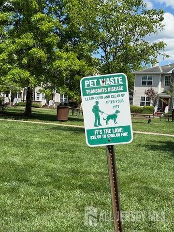 60 Forest Drive, Piscataway, NJ 08854