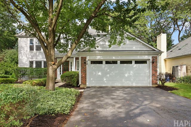 72 Julie Lane, Vernon Hills, IL 60061
