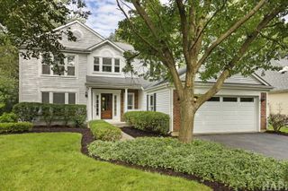 72 Julie Lane, Vernon Hills, IL 60061