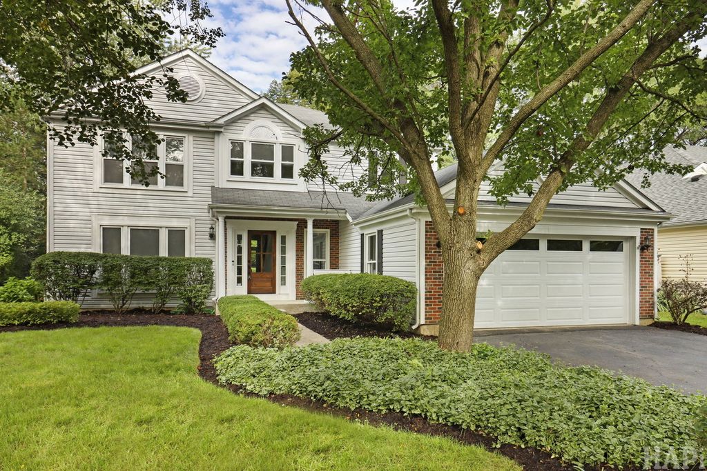 72 Julie Lane, Vernon Hills, IL 60061