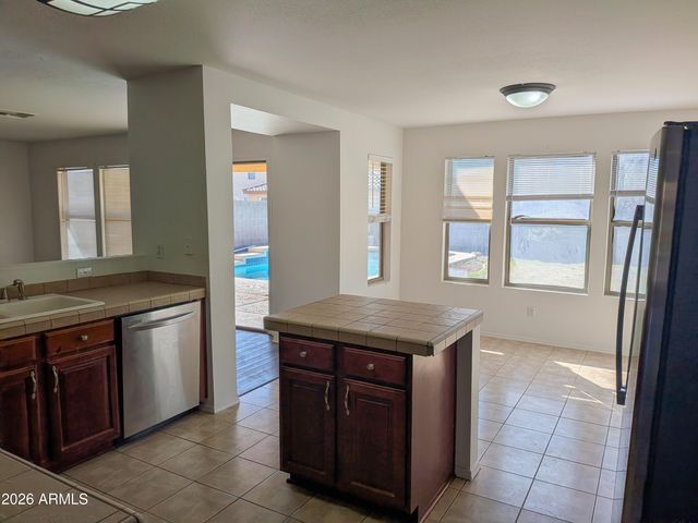 565 W PALO VERDE Street, Casa Grande, AZ 85122