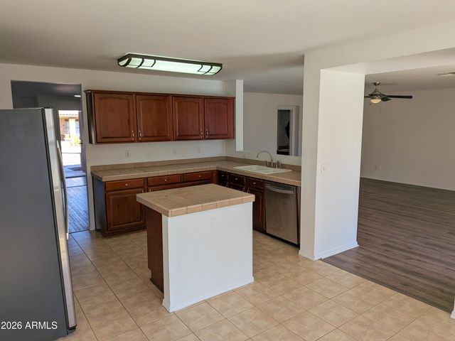 565 W PALO VERDE Street, Casa Grande, AZ 85122