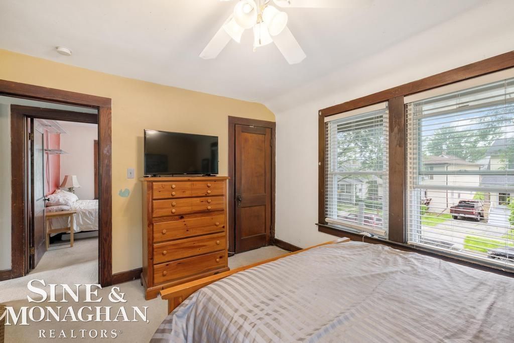 Image 14 of property listing at 1316 Maryland Street, Grosse Pointe Park, MI 48230