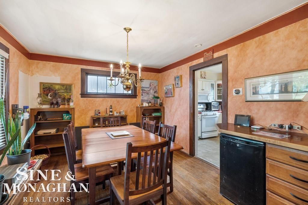 Image 6 of property listing at 1316 Maryland Street, Grosse Pointe Park, MI 48230