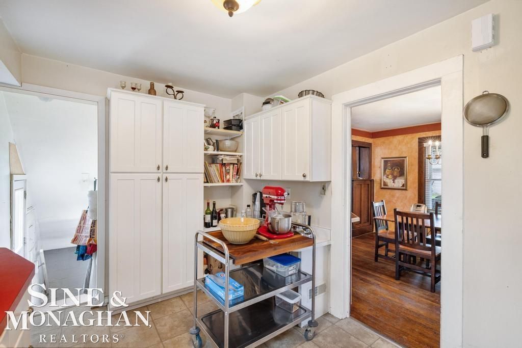 Image 9 of property listing at 1316 Maryland Street, Grosse Pointe Park, MI 48230