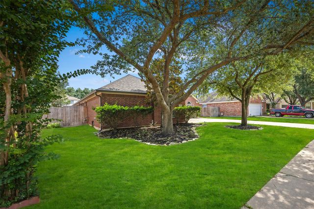 17914 Timber Crossing Lane, Cypress, TX 77433