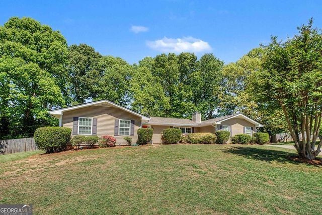 4905 Windwood Drive, Dunwoody, GA 30360