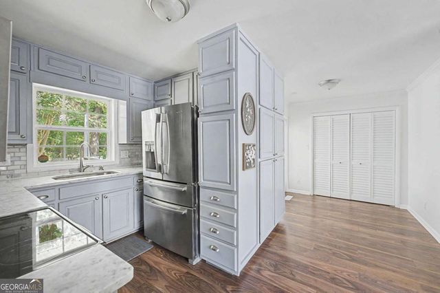 4905 Windwood Drive, Dunwoody, GA 30360