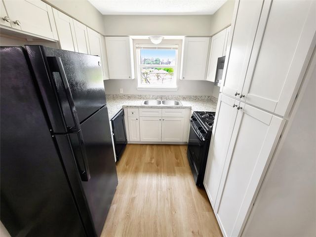 146 W Whitney Street, Houston, TX 77018