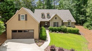 209 Hunter Trail, Southern Pines, NC 28387