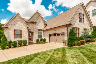 392 Arrow Ct, Hendersonville, TN 37075