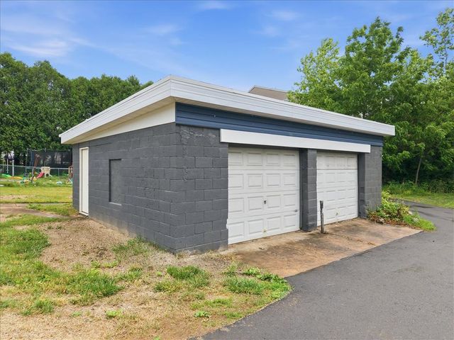 5641 North Coplay Road, Whitehall Twp, PA 18052