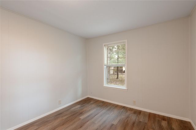 145 Pine Hollow Lane, Huntsville, TX 77320