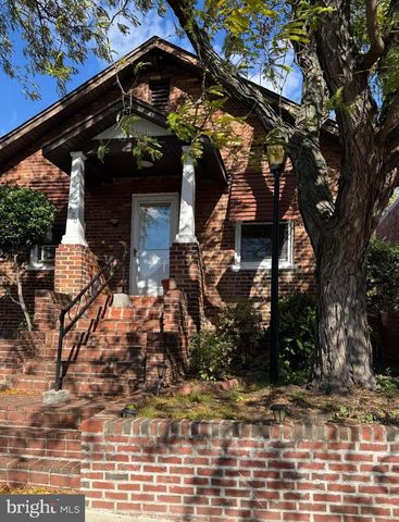 520 E MOUNT IDA AVE, Alexandria, VA 22301